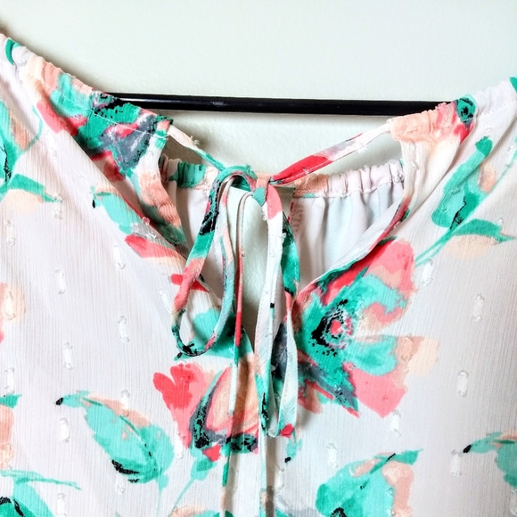 Kaari Blue Light Pink Floral Ruffle Lace Blouse - Picture 4 of 6